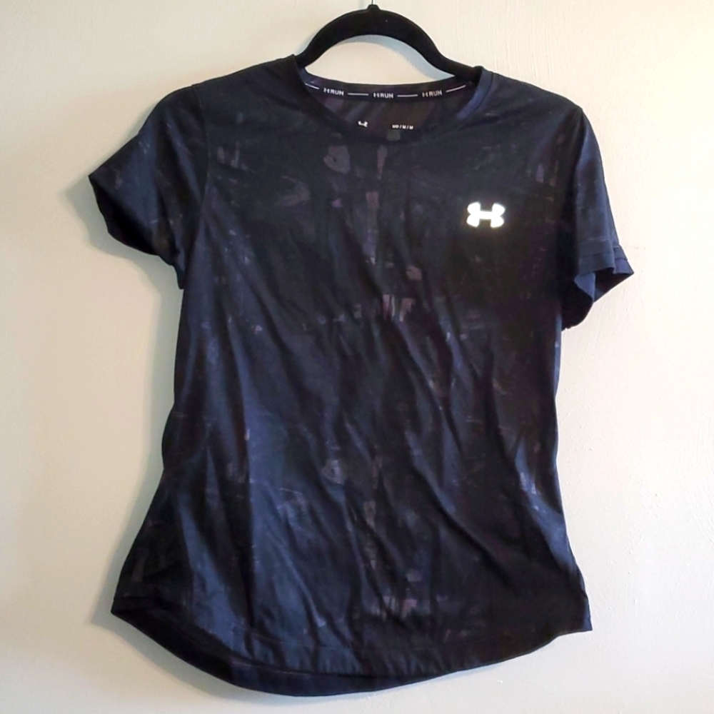 EUC Under Armour Top